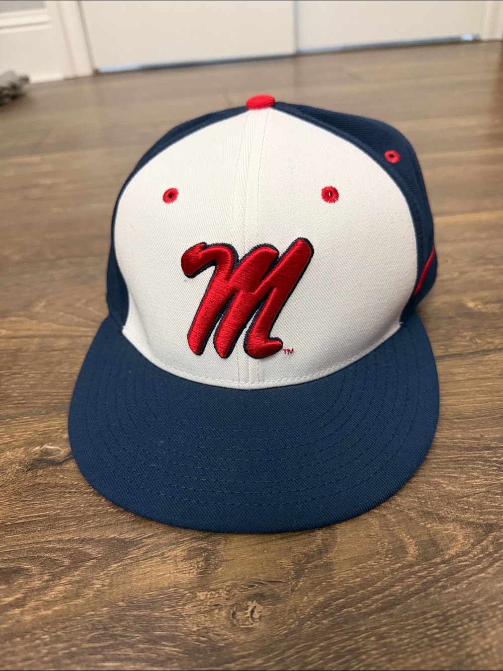 Nike True Dri-Fit Ole Miss Hat, Size 7 1/4